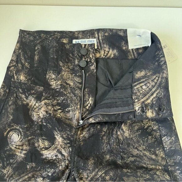 Free People Jayde Metallic Printed Flare Jeans in Black Tie Size 27 - Picture 15 of 16